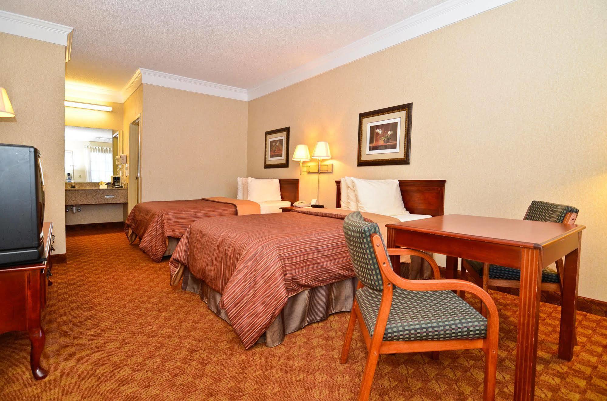 Best Western Hawkinsville Inn & Suites Room photo